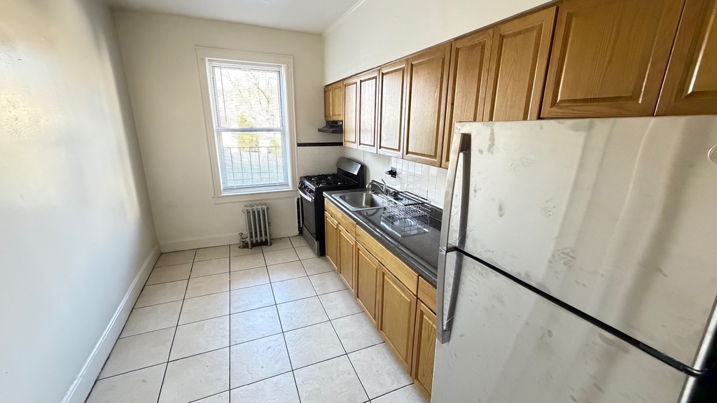 102-5 86th Avenue - Photo 1