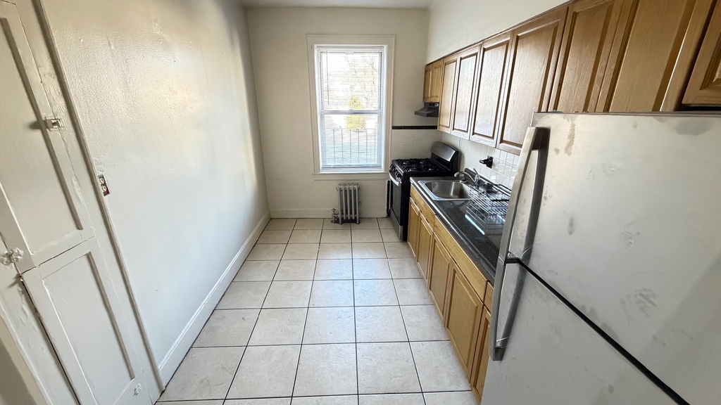 102-5 86th Avenue - Photo 0
