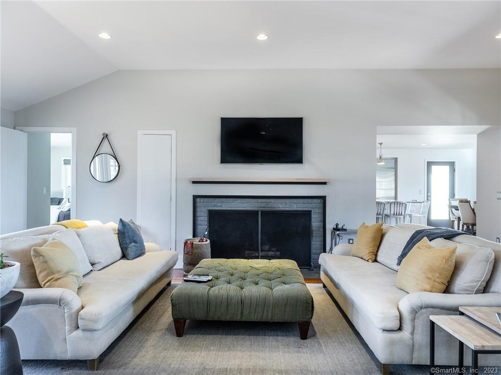 321 Shore Road - Photo 7