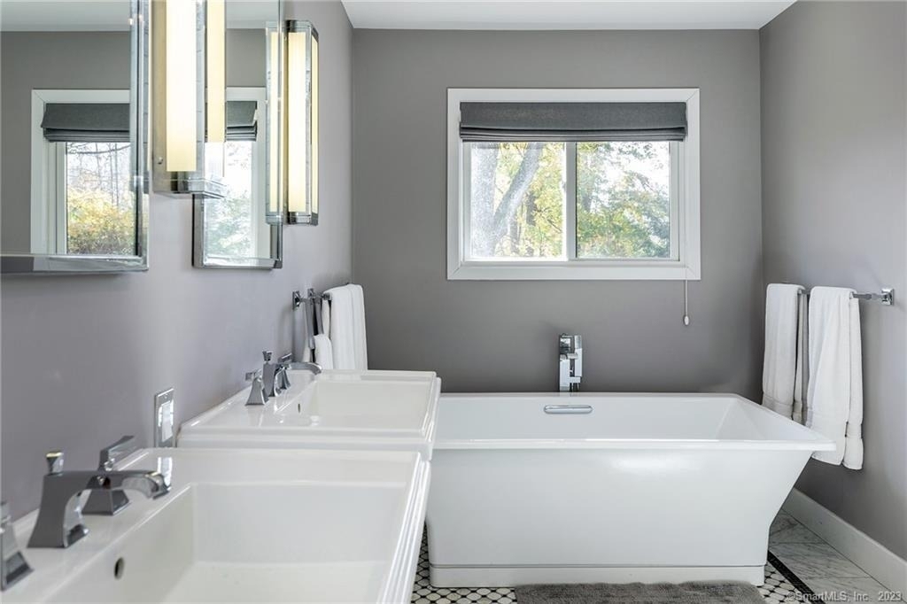 321 Shore Road - Photo 11