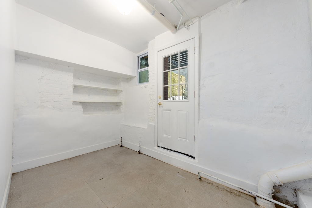33 Withers Street - Photo 3