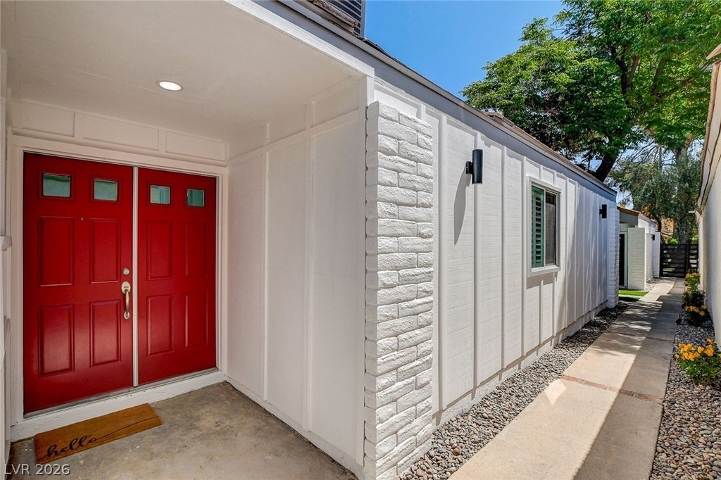 2999 Bel Air Drive - Photo 3