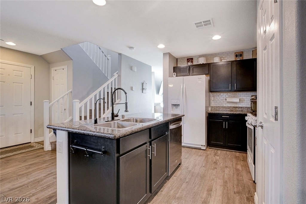 1045 Spotted Saddle Street - Photo 6