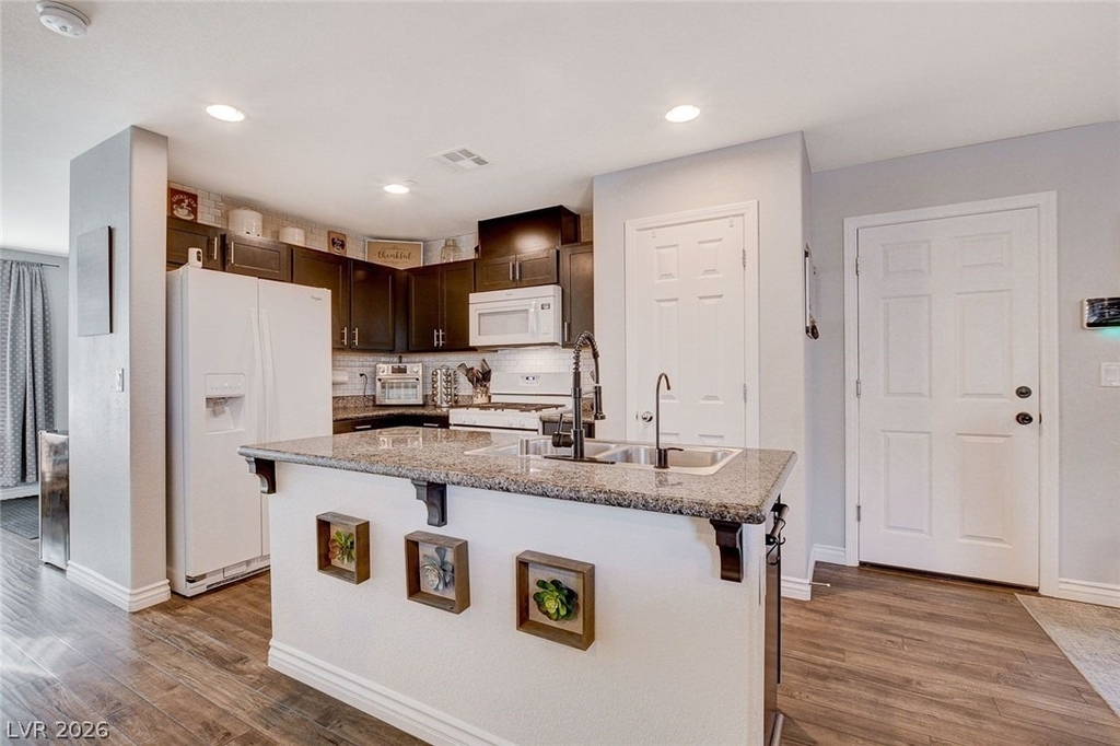 1045 Spotted Saddle Street - Photo 7