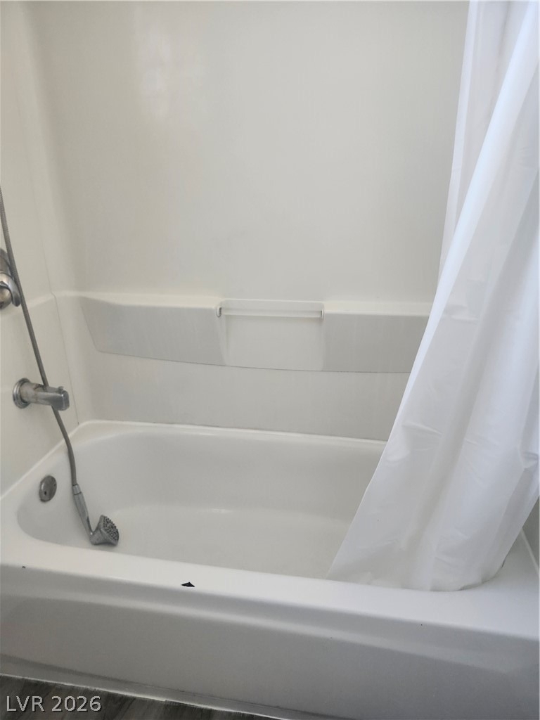 2700 Basswood Avenue - Photo 8