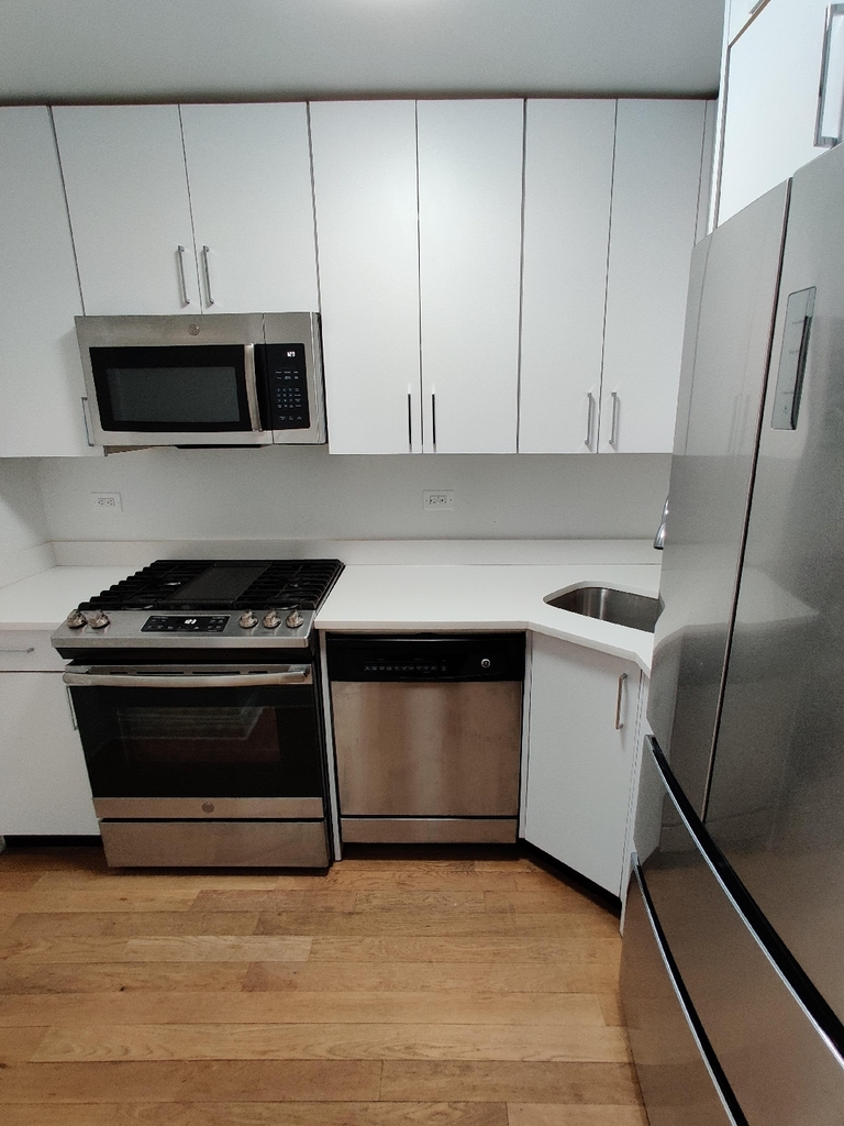 2nd Ave/80th Street - Photo 1