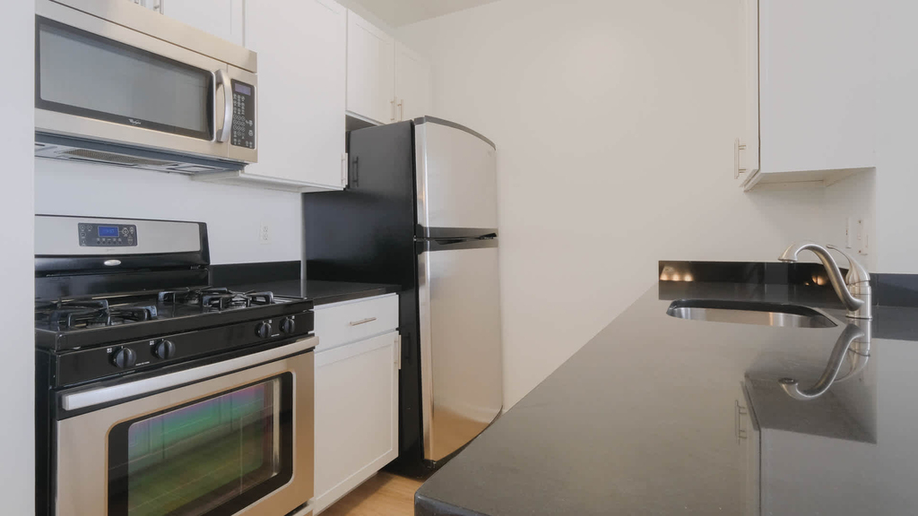 71 Broadway - Photo 56