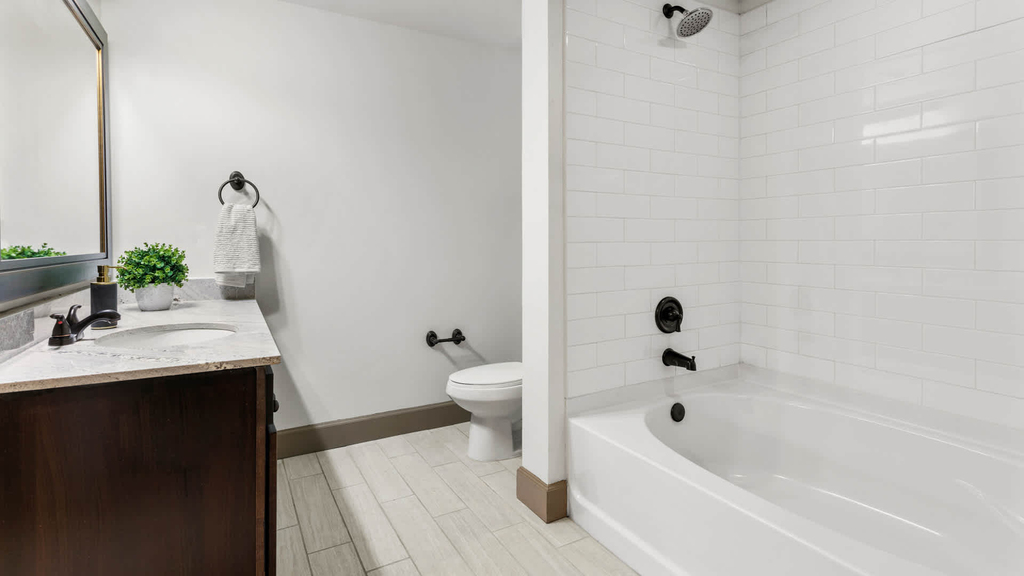 1111 S Main St - Photo 13