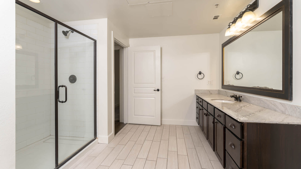 1111 S Main St - Photo 11