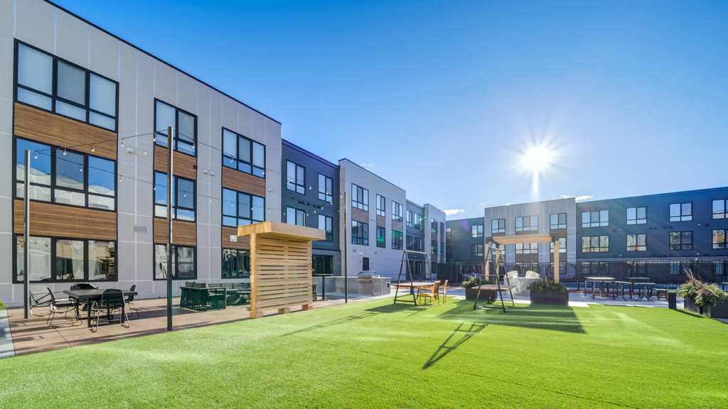 655 Washington Street - Photo 44