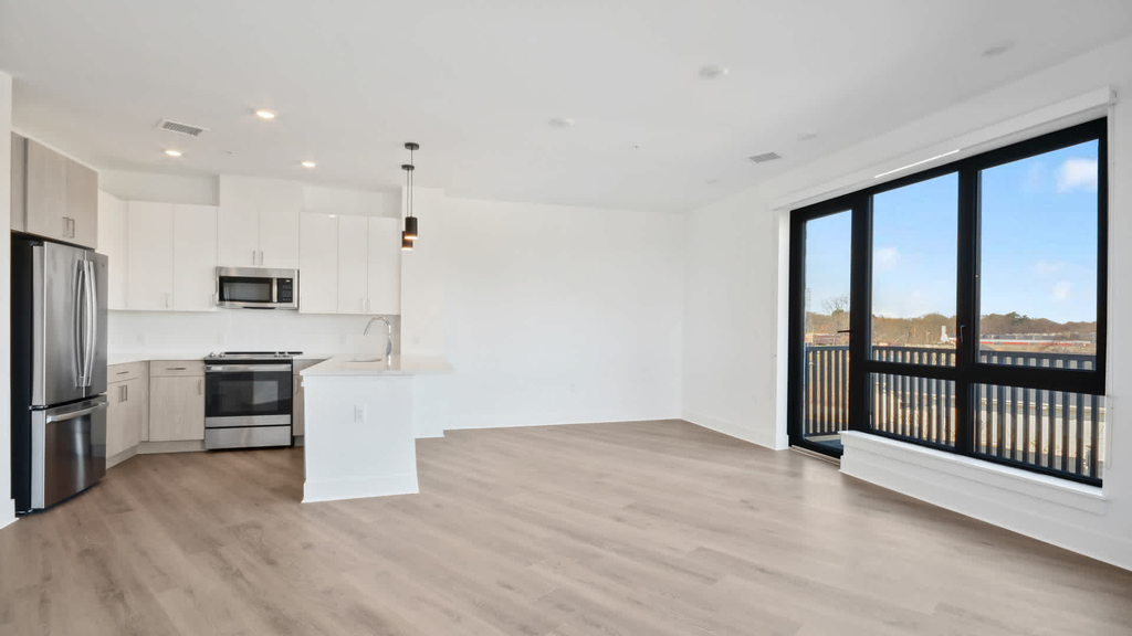 655 Washington Street - Photo 14