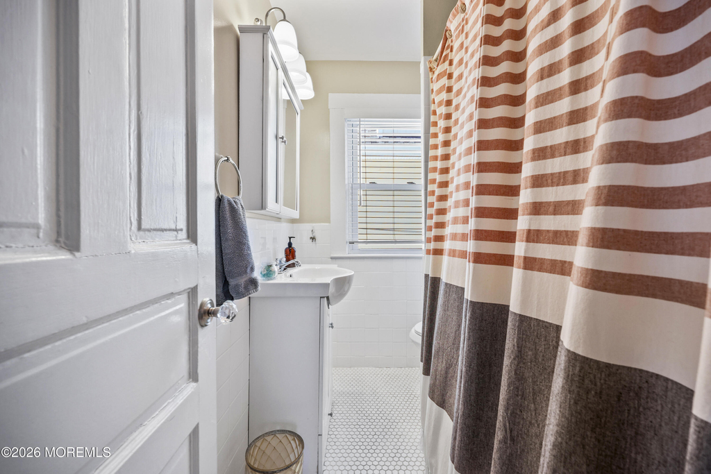 214 Brinley Avenue - Photo 12