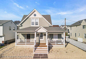 211 Arnold Avenue - Photo 1