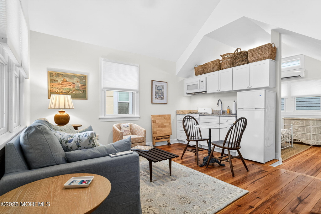 78 New York Avenue - Photo 8