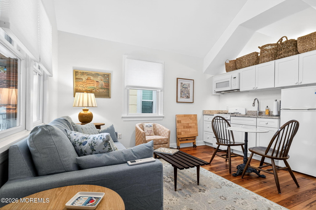 78 New York Avenue - Photo 5