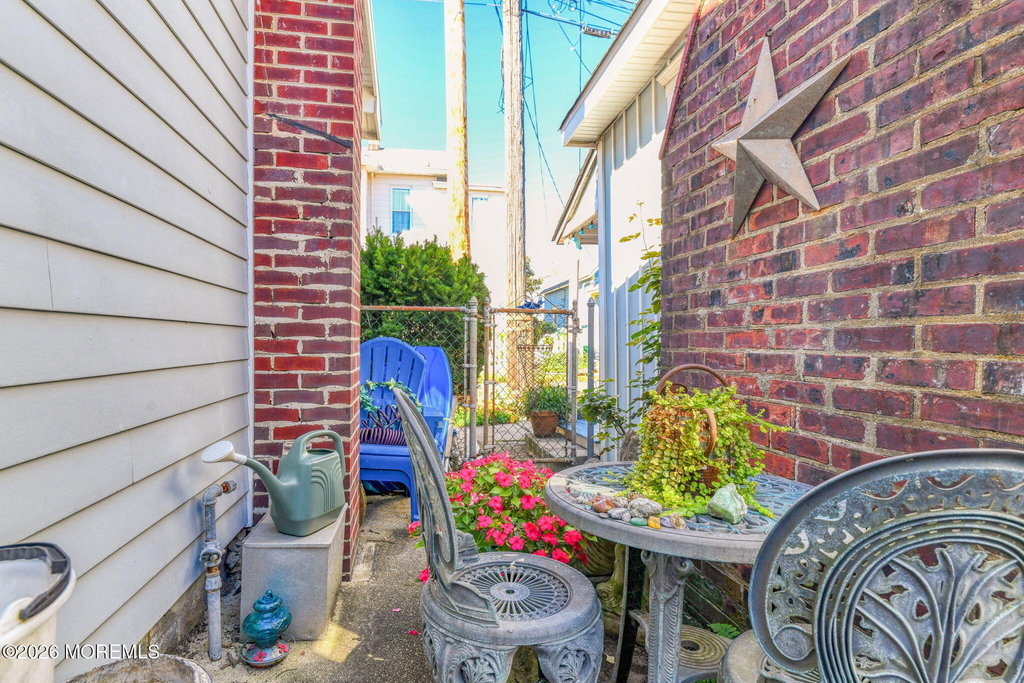 78 New York Avenue - Photo 18