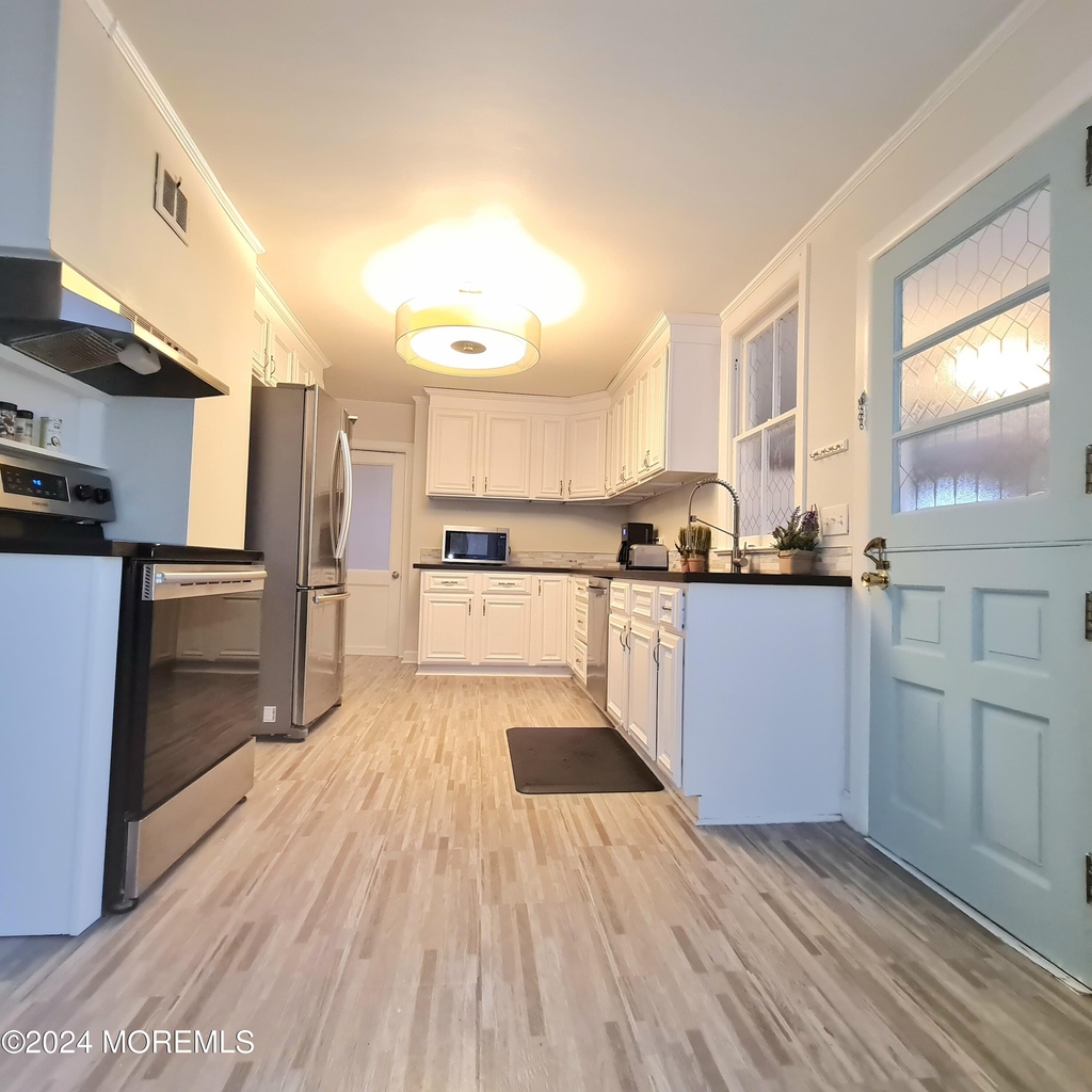 203 Bridge Avenue - Photo 8