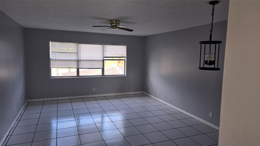 530 Se 2nd Avenue - Photo 2