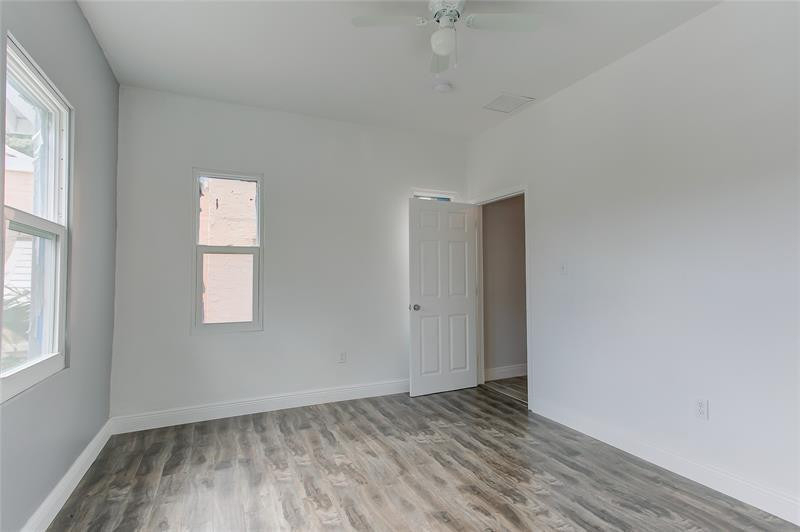 1833 Taylor Street - Photo 6