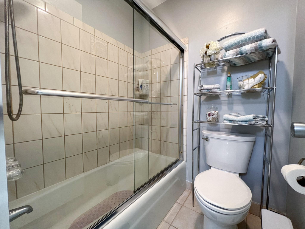 6239 Bay Club Drive - Photo 14