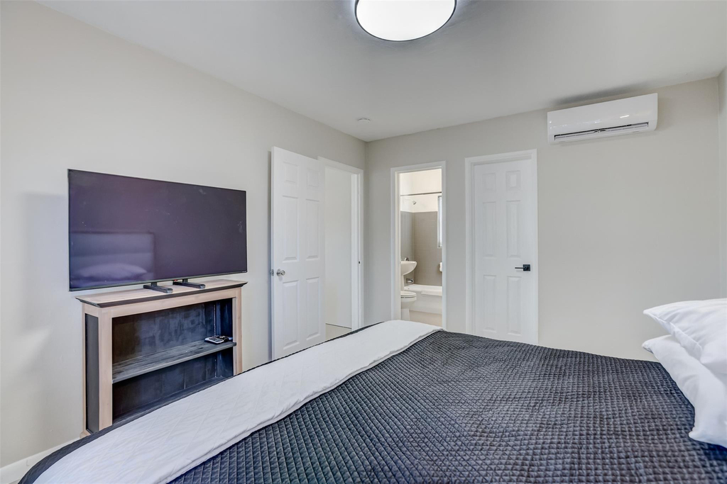 1005 Ne 17th Court - Photo 12