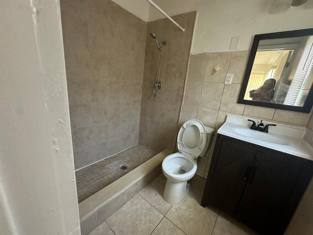 713 Ne 3rd Street - Photo 6