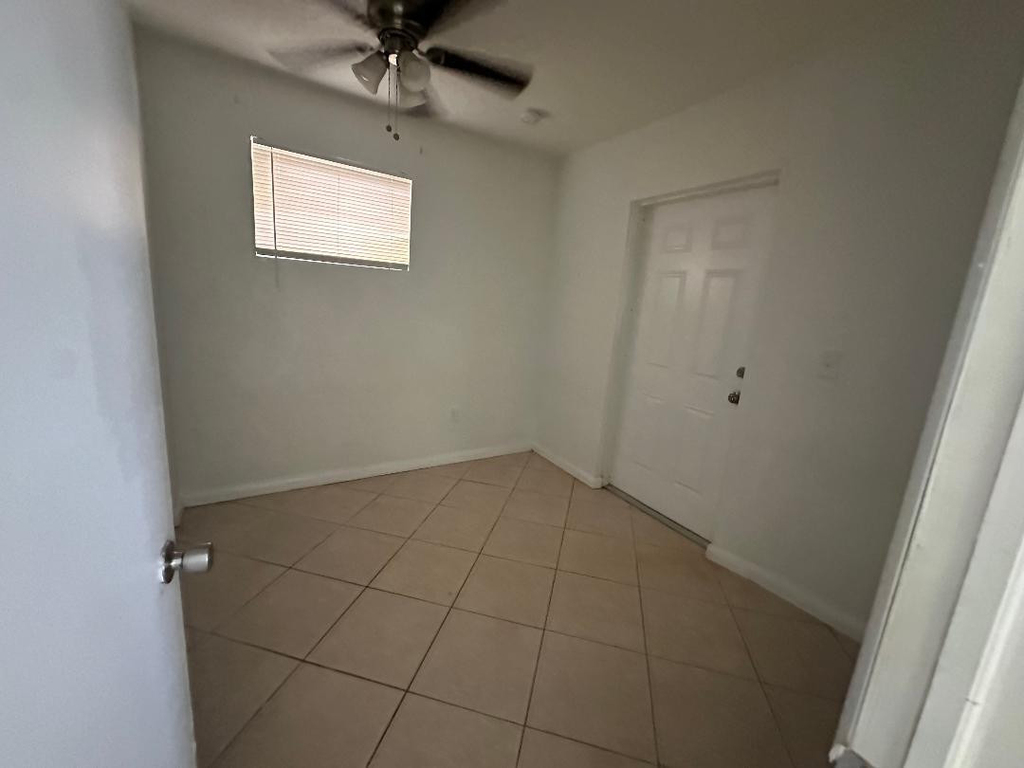713 Ne 3rd Street - Photo 5