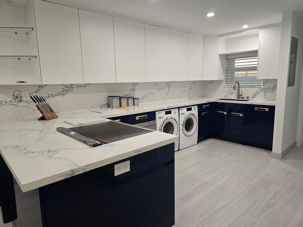 1035 Hillsboro Mile - Photo 5