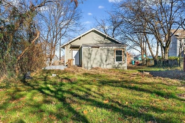 710 E Lamar Street - Photo 20