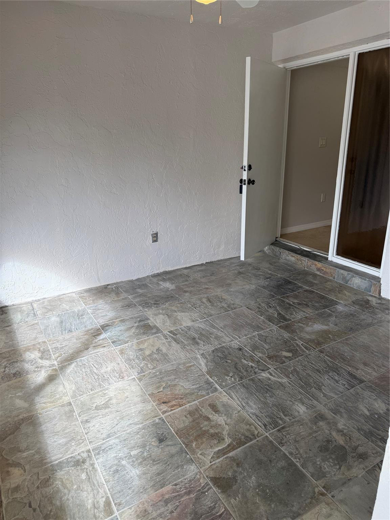 8601 Nw 34th Place - Photo 1