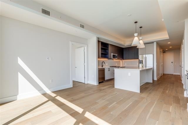 8119 Douglas Avenue - Photo 5