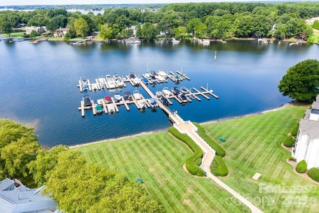 18709 Nautical Drive - Photo 0