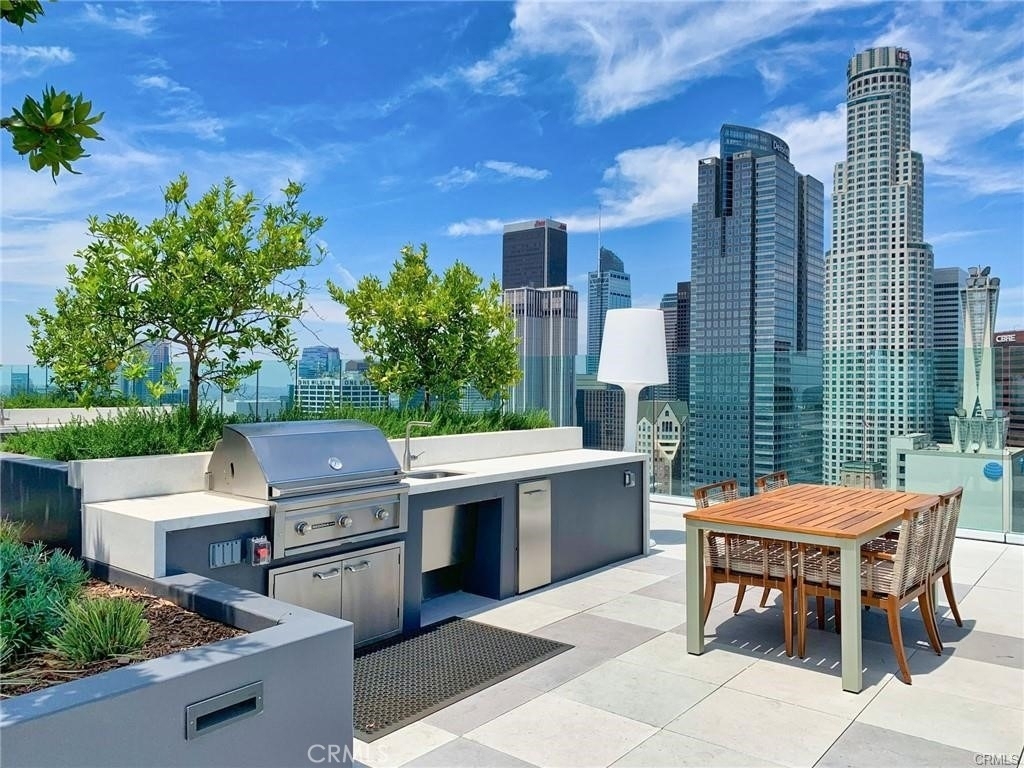 400 S Broadway - Photo 19
