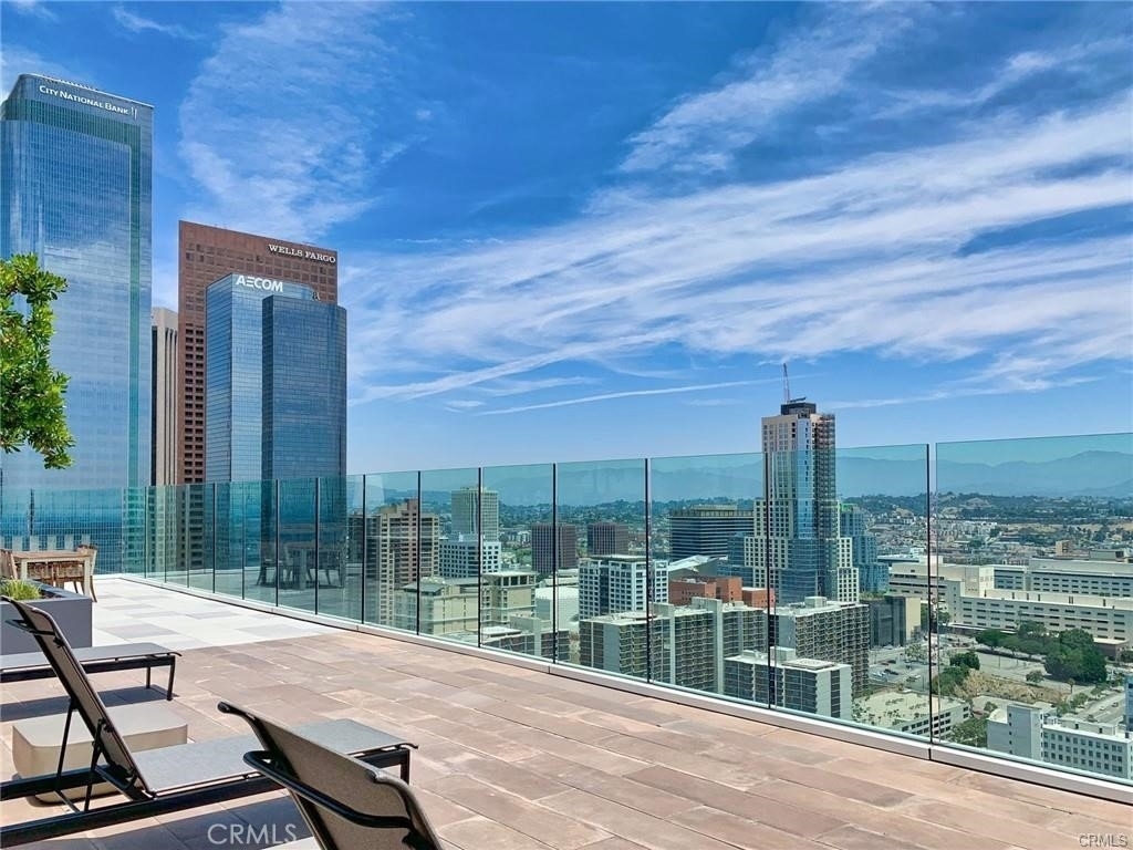400 S Broadway - Photo 20