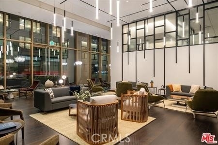 400 S Broadway - Photo 8