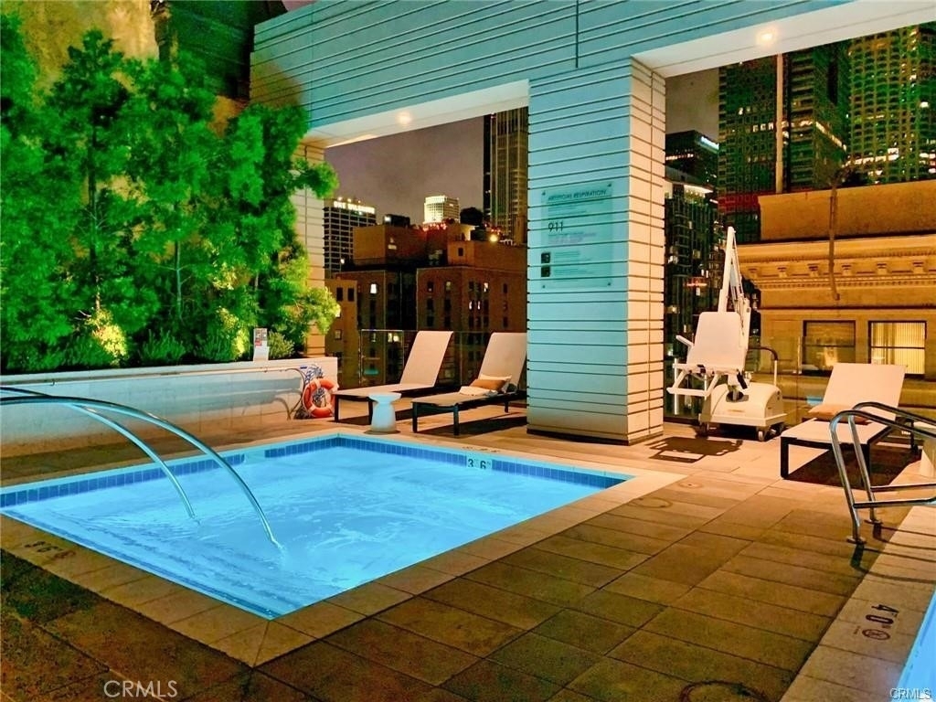 400 S Broadway - Photo 14