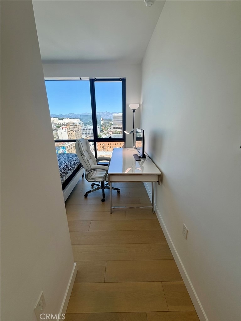 400 S Broadway - Photo 32