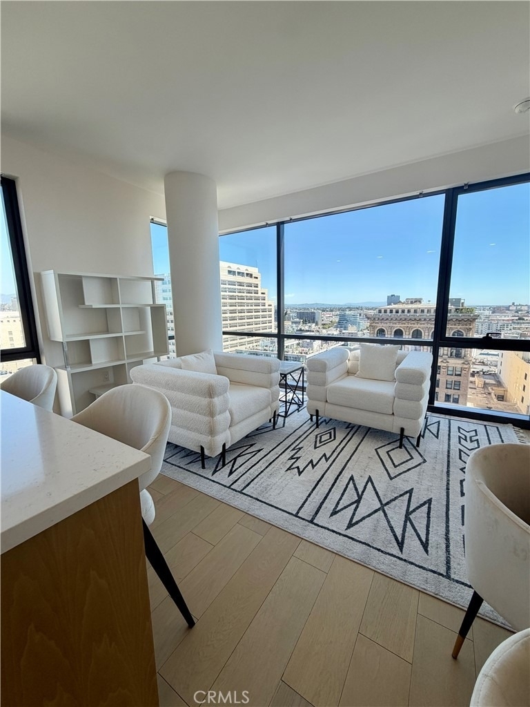 400 S Broadway - Photo 30