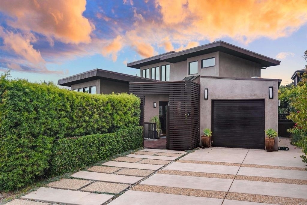 152 7th Street - Photo 1