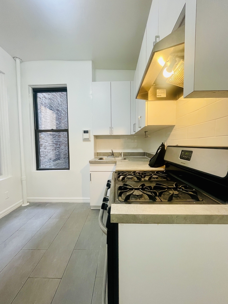 109 E 88 at Park Avenue - Photo 1