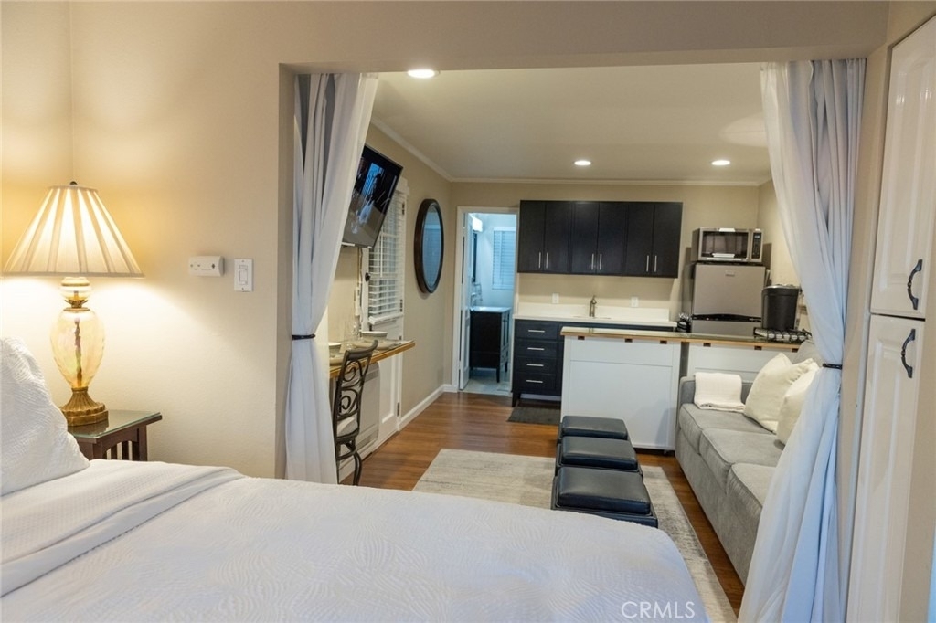 464 Bent Street - Photo 2