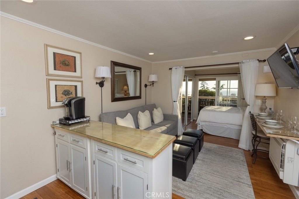 464 Bent Street - Photo 1