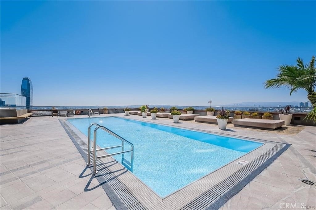 1100 Wilshire Boulevard - Photo 22