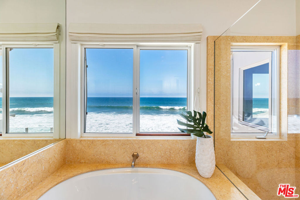 24314 Malibu Road - Photo 32