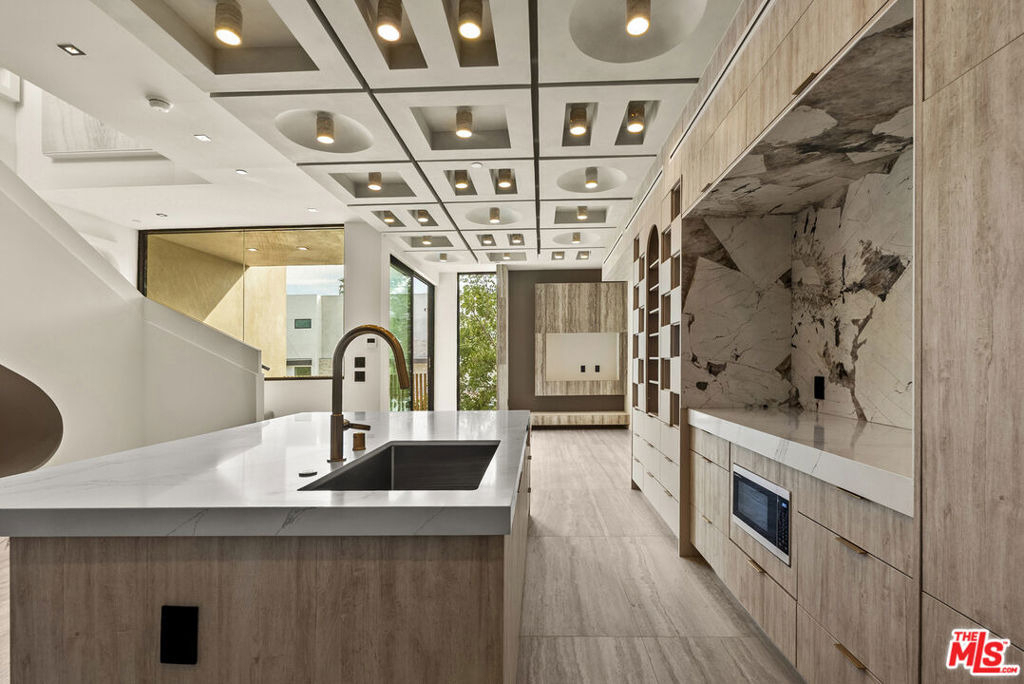 1021 N Ogden Drive - Photo 4