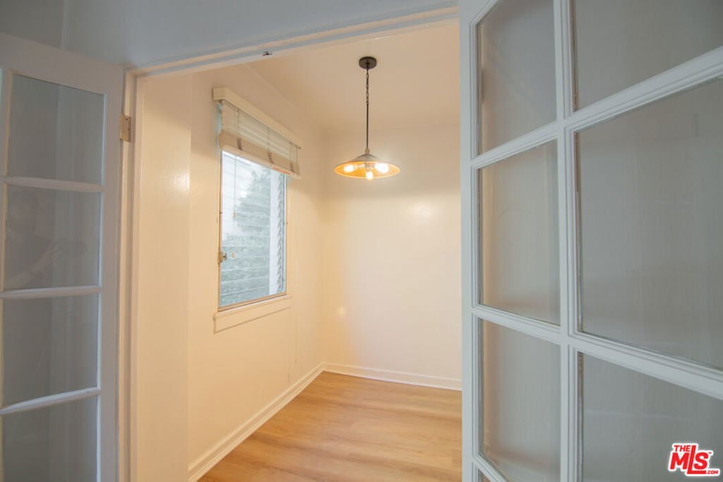 1201 N Crescent Heights Boulevard - Photo 3