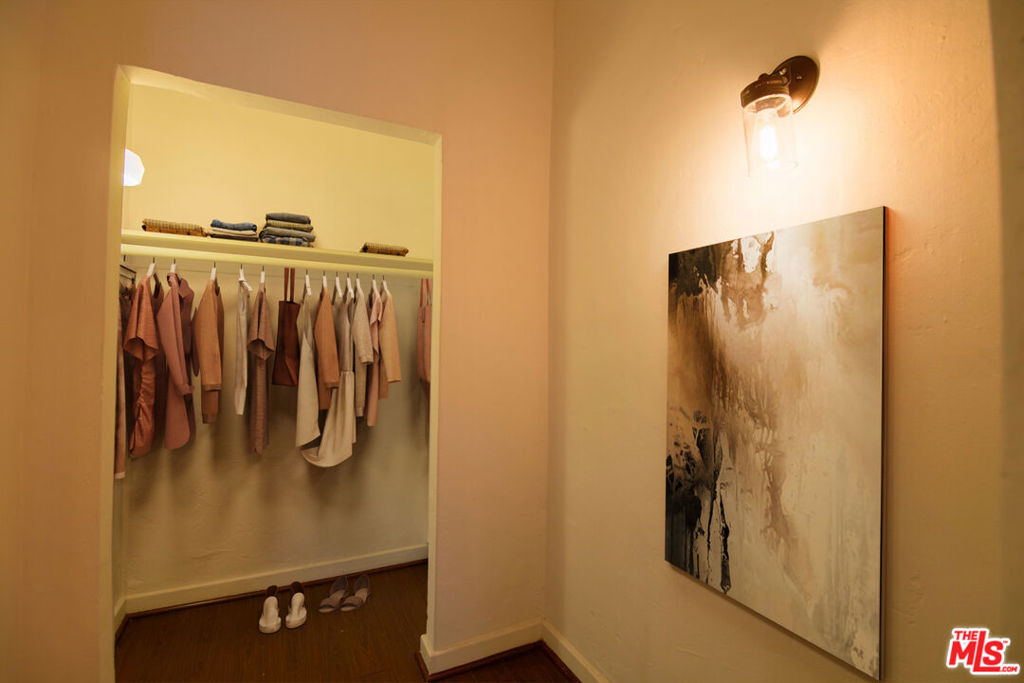 1201 N Crescent Heights Boulevard - Photo 7
