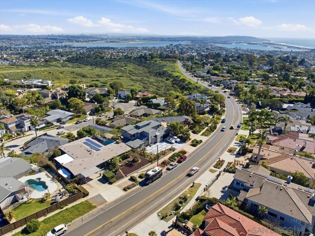 5447 Soledad Rd - Photo 33