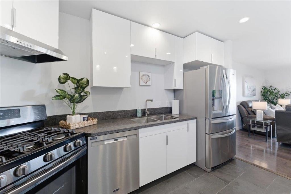 5447 Soledad Rd - Photo 11