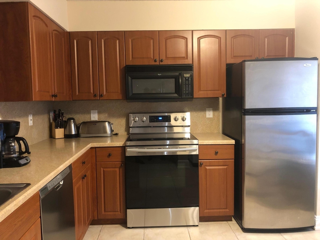 1707 Village Boulevard - Photo 3